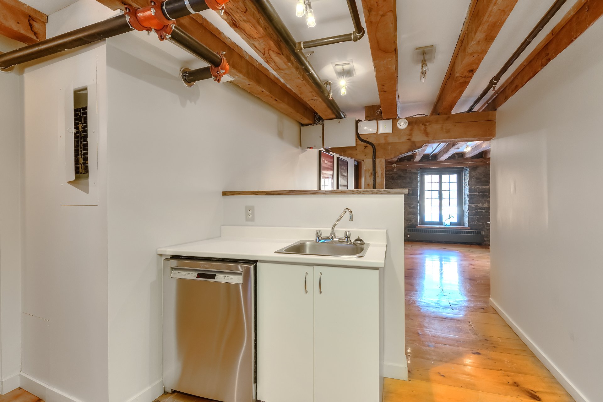 Photo - Kitchenette