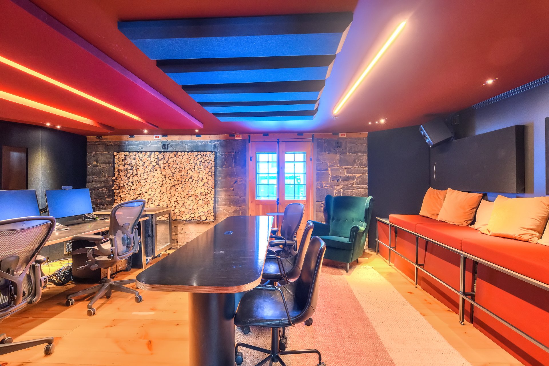 Photo - Conference room