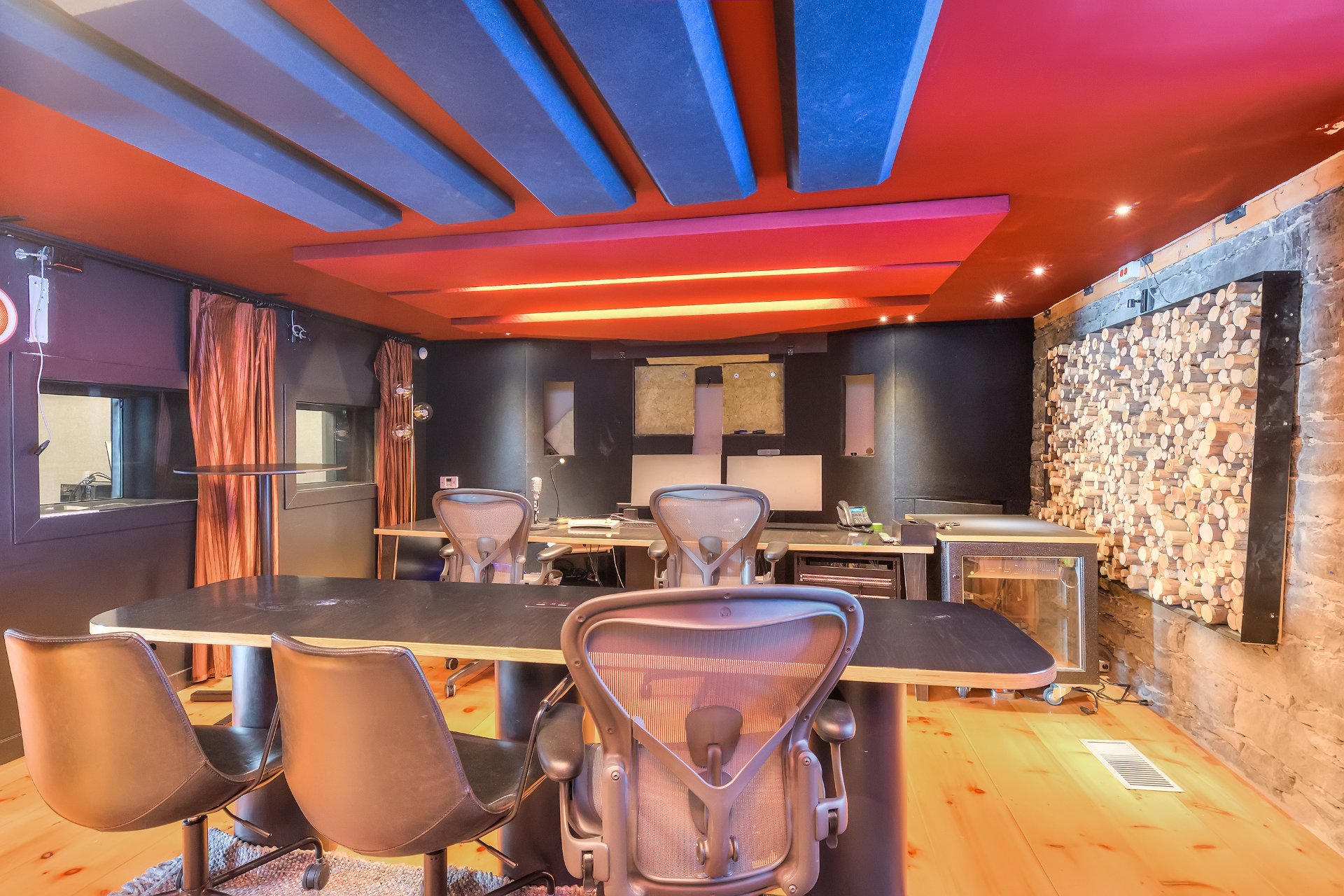 Photo - Conference room