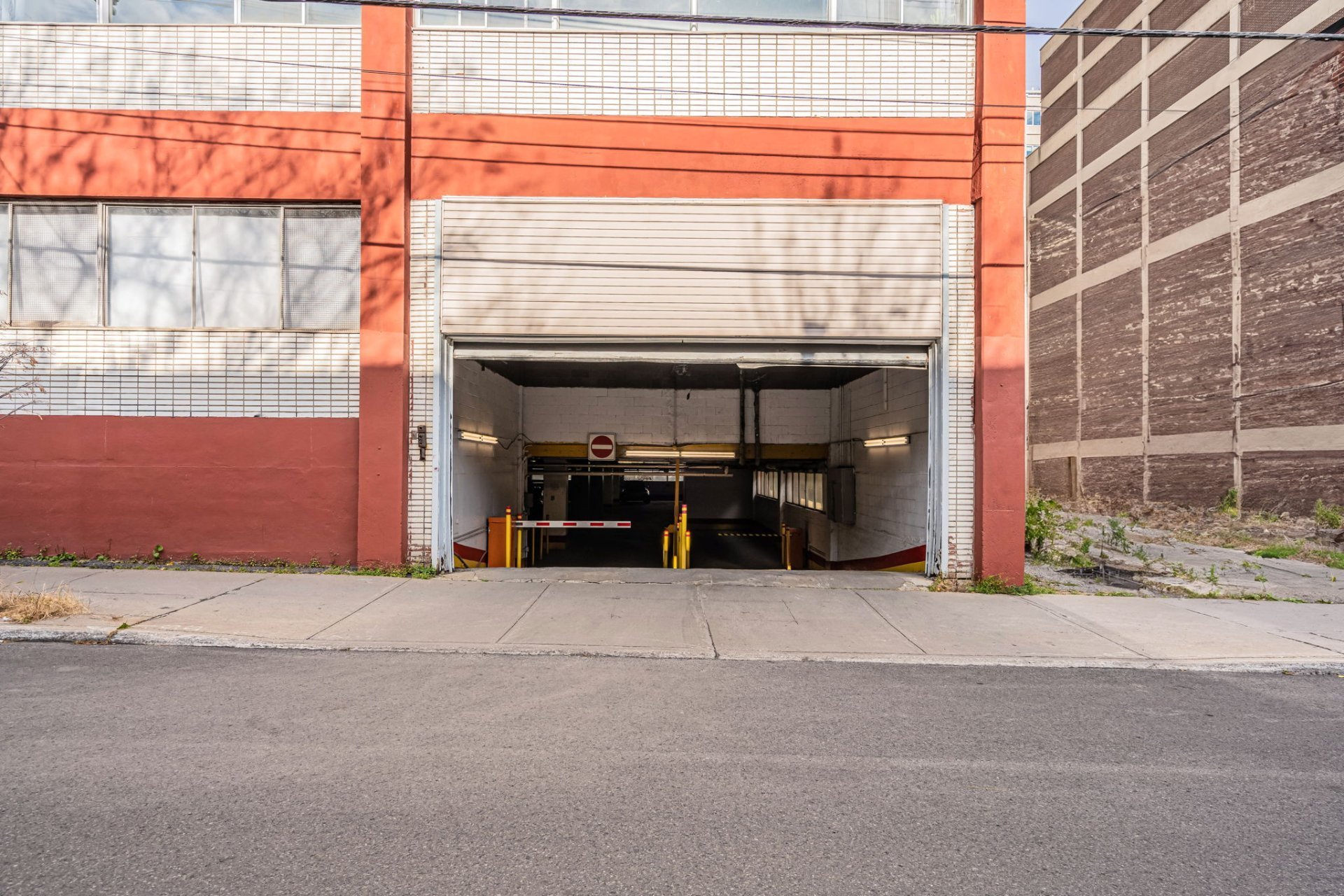 Photo - Stationnement