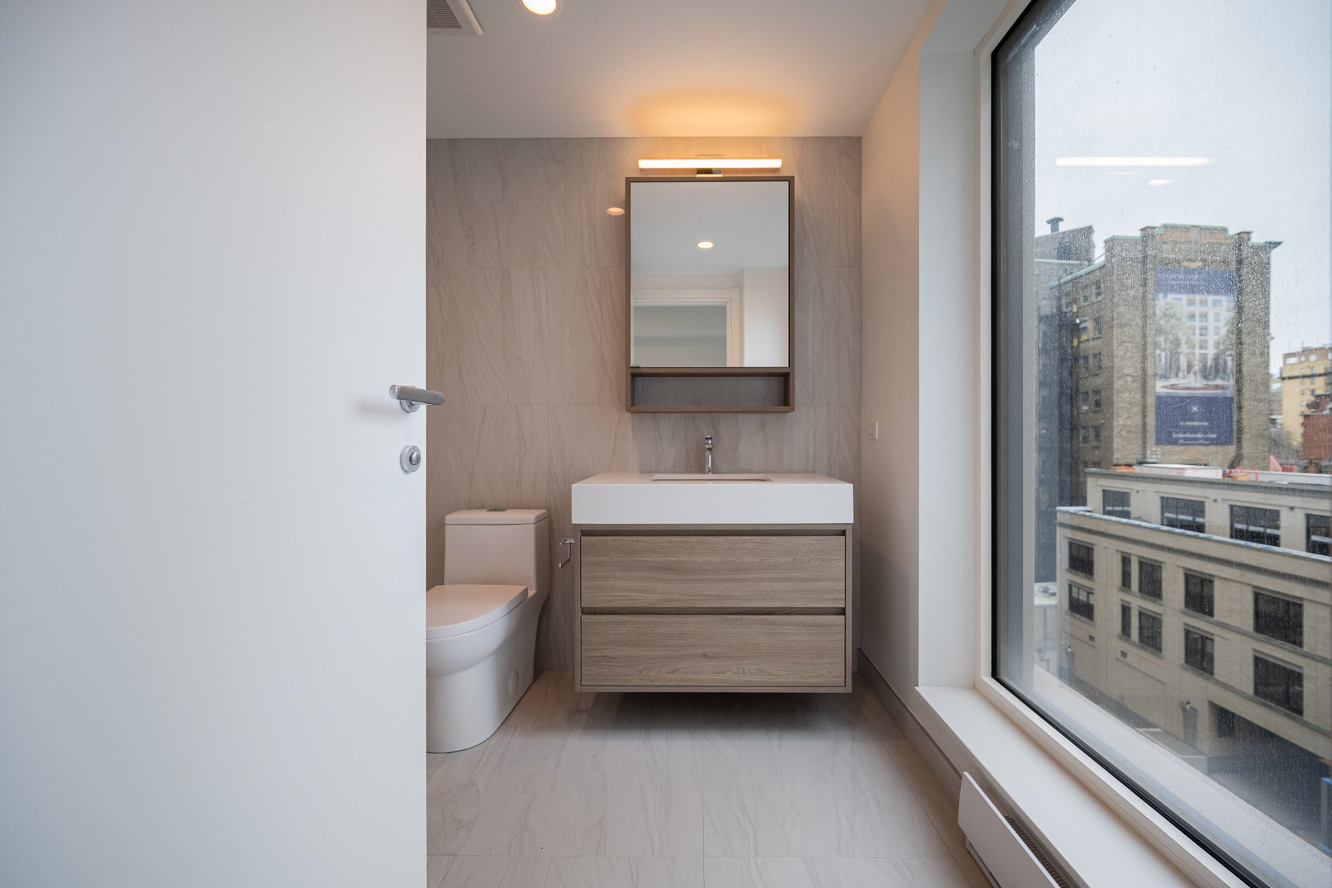 Photo - Salle de bains attenante à la CCP