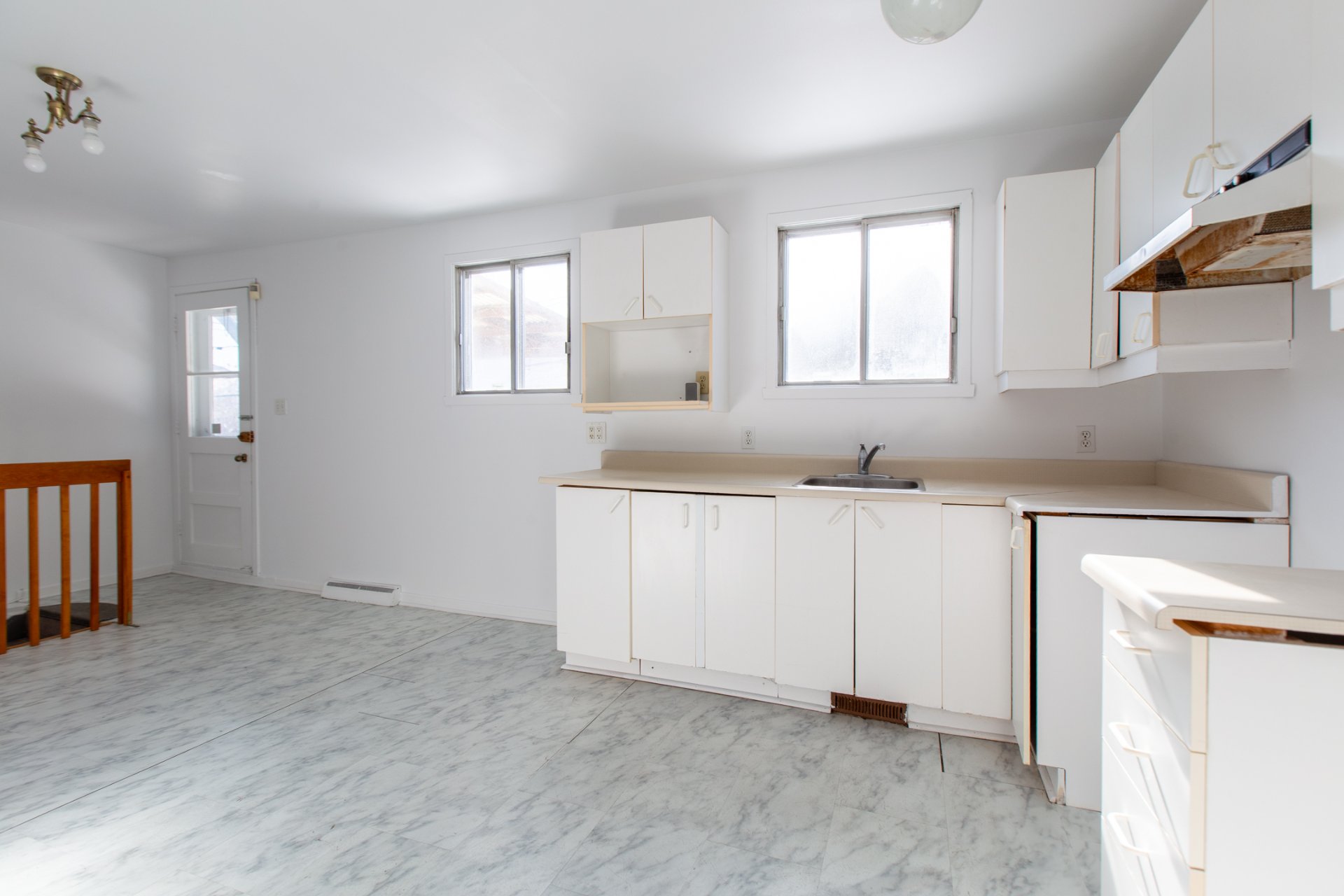 Photo - Kitchen