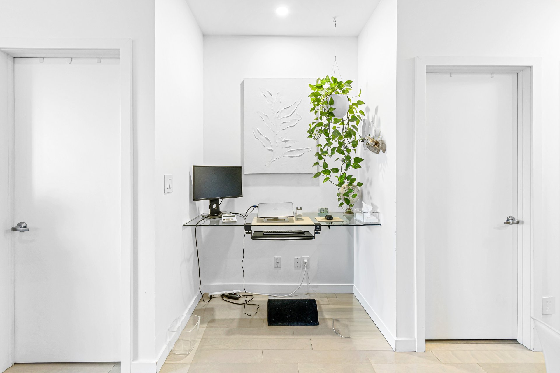 Photo - Office