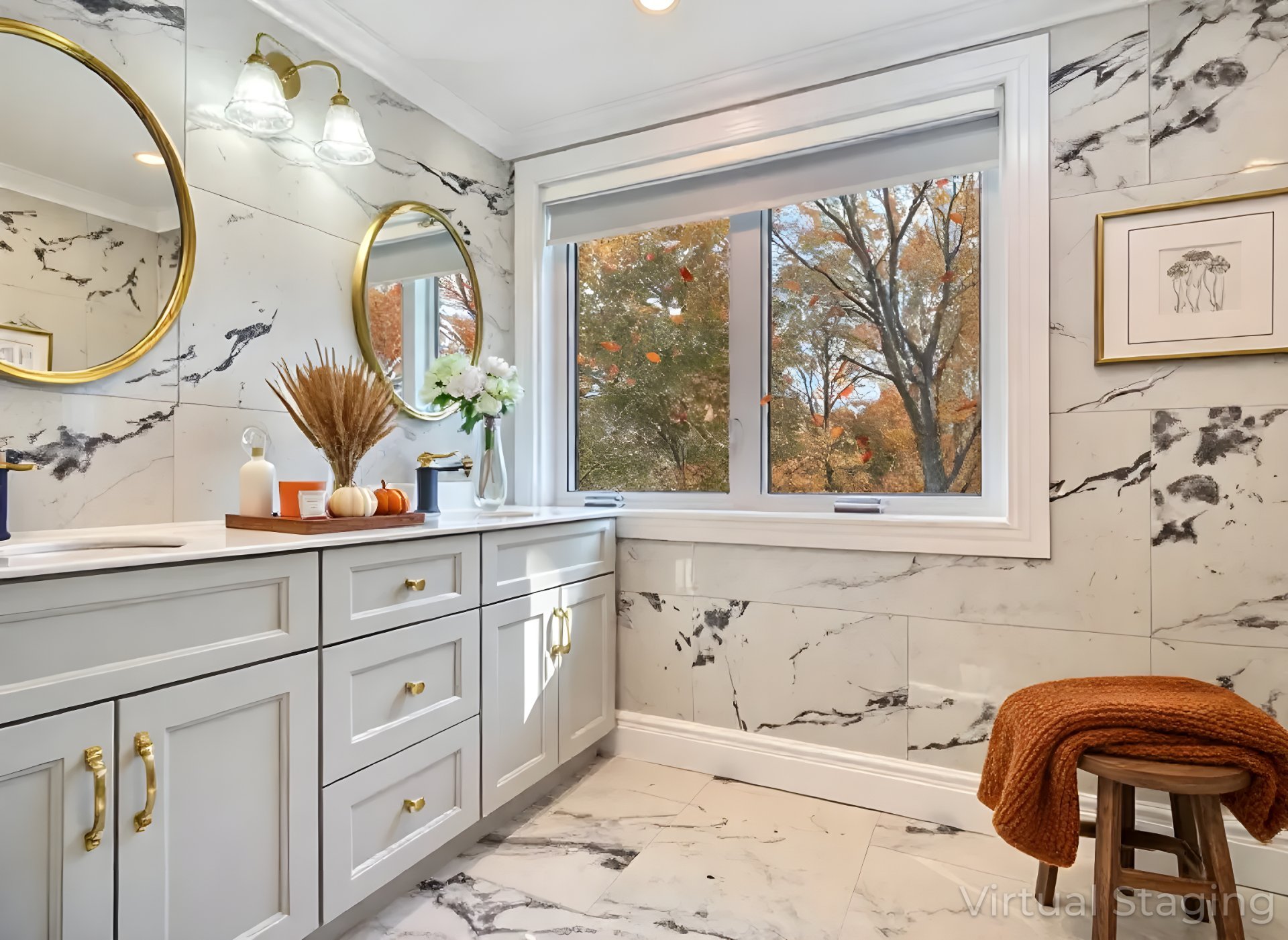 Photo - Ensuite bathroom