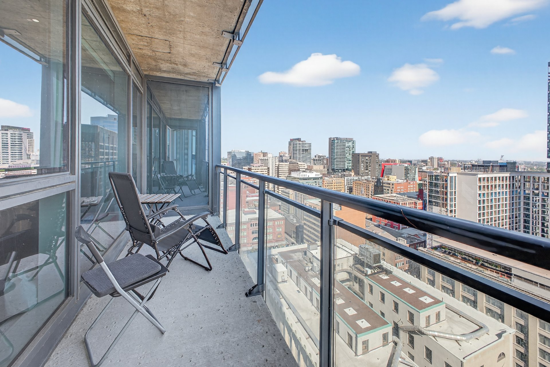 Photo - Balcon