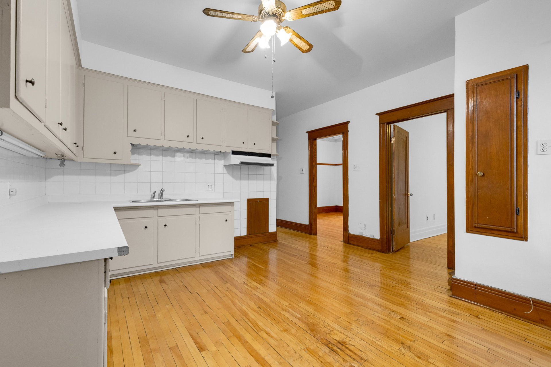 Photo - Kitchen