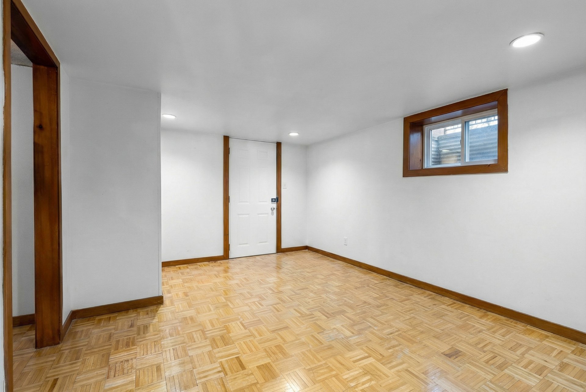 Photo - Basement