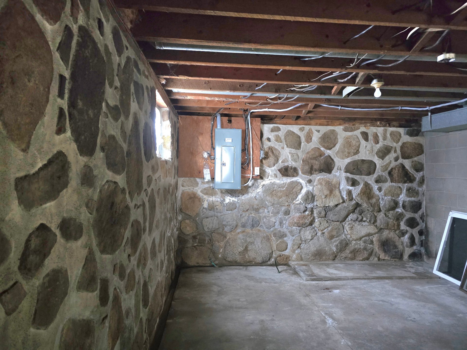 Photo - Basement