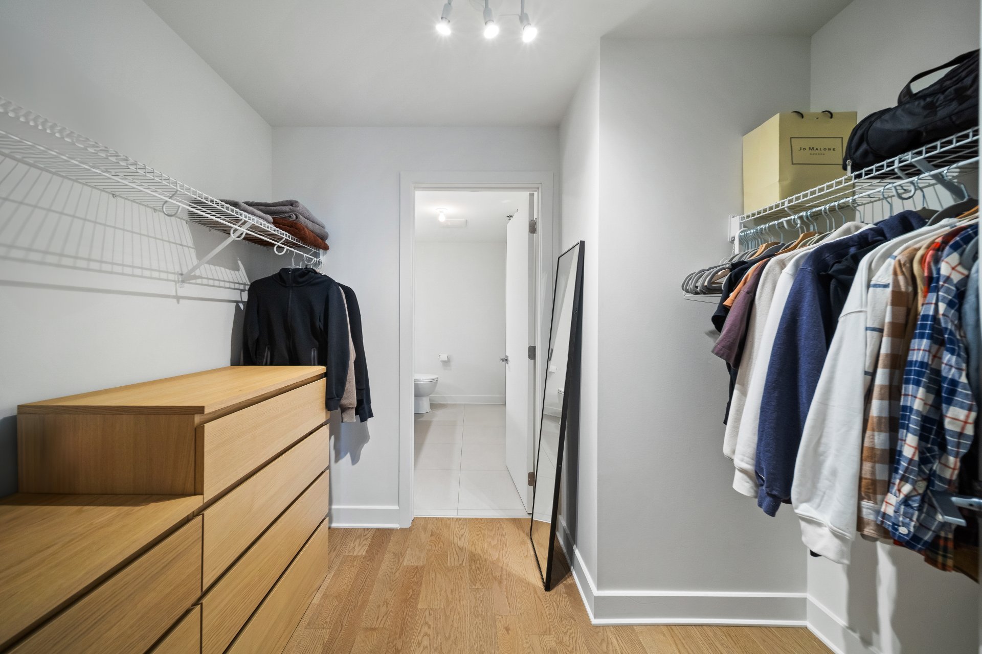 Photo - Walk-in closet