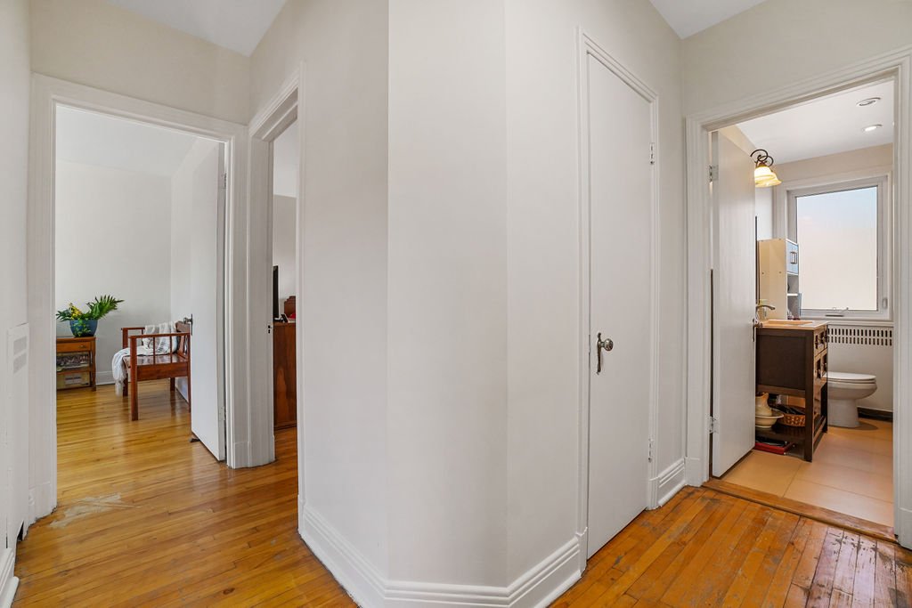 Photo - Hallway