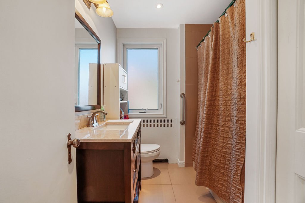 Photo - Bathroom