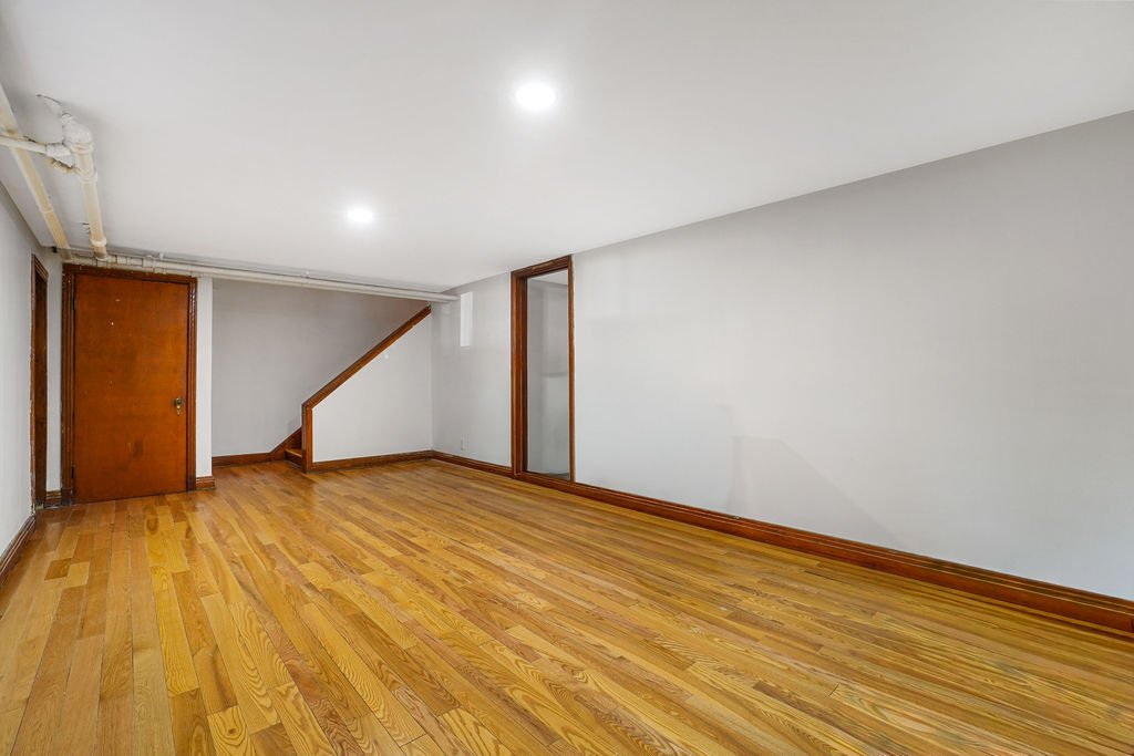 Photo - Basement