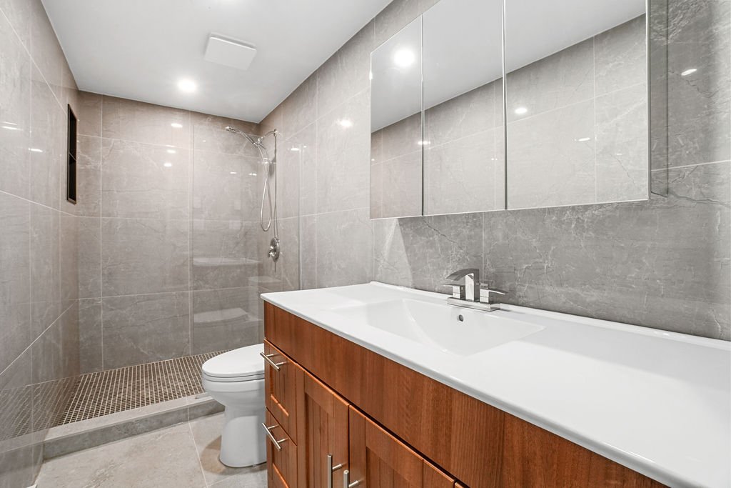 Photo - Bathroom