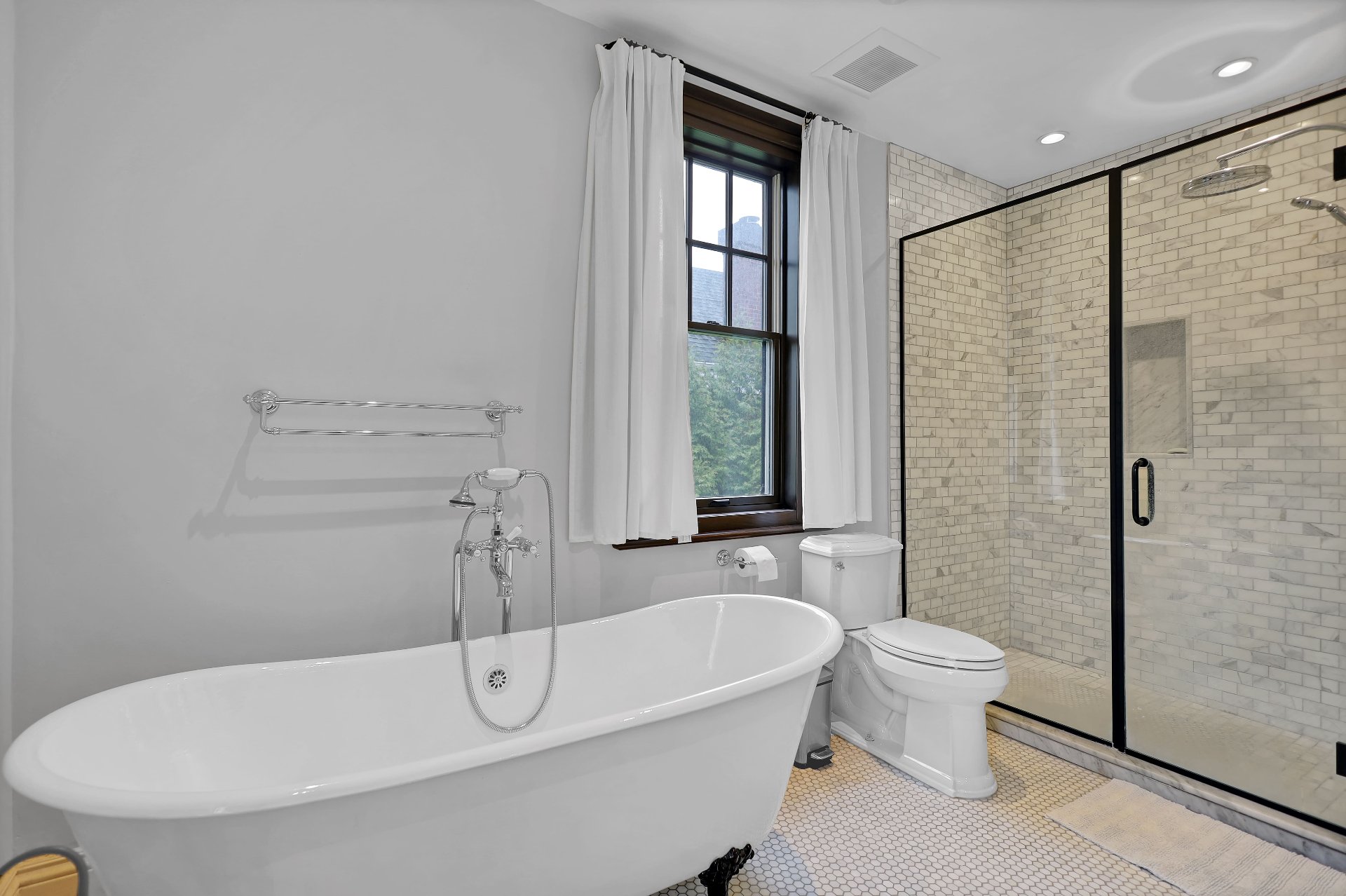 Photo - Bathroom