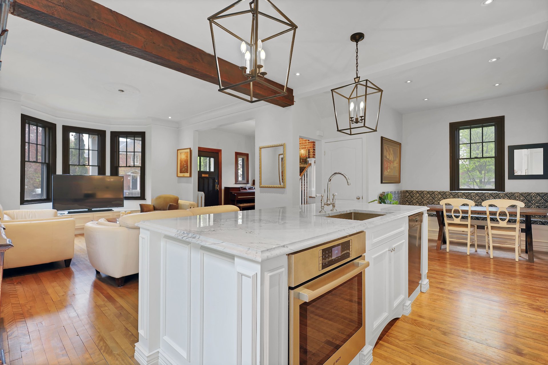 Photo - Kitchen