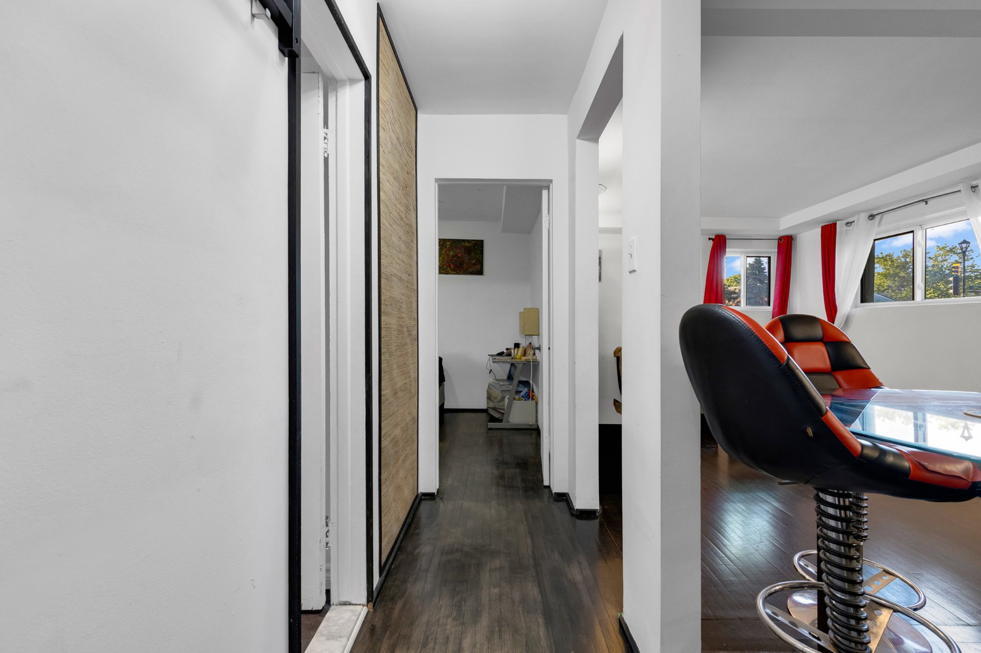 Photo - Interior