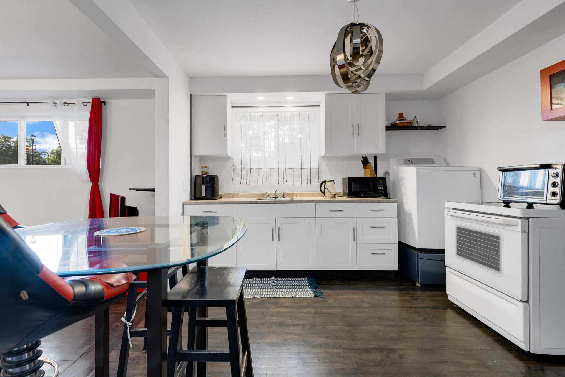 Photo - Kitchen