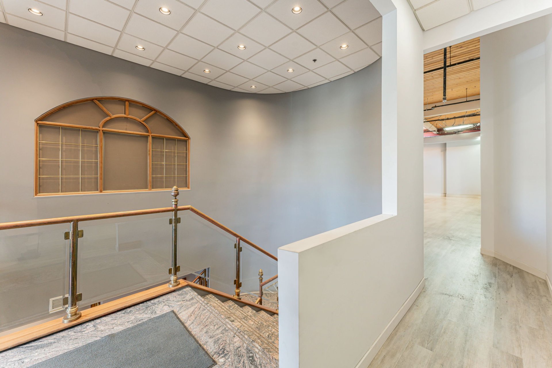 Photo - Reception Area
