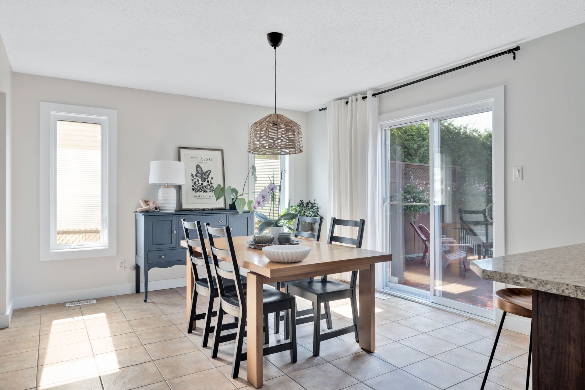 Photo - Dining room