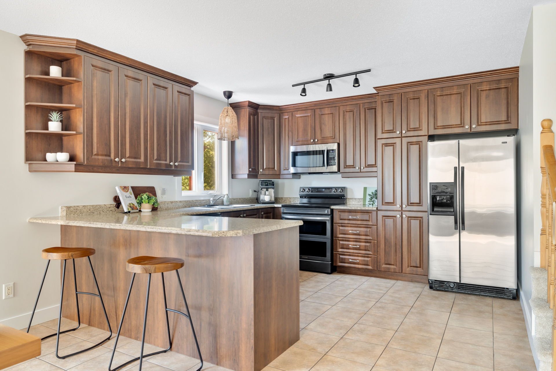 Photo - Kitchen