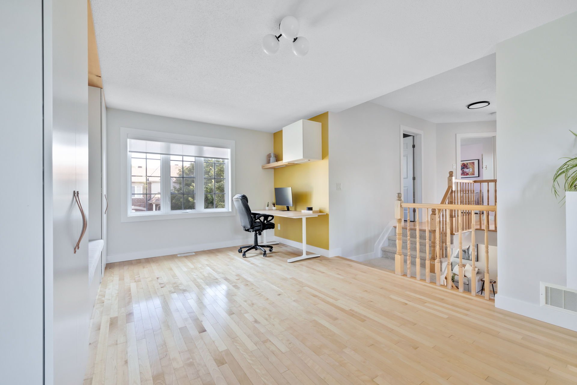 Photo - Office