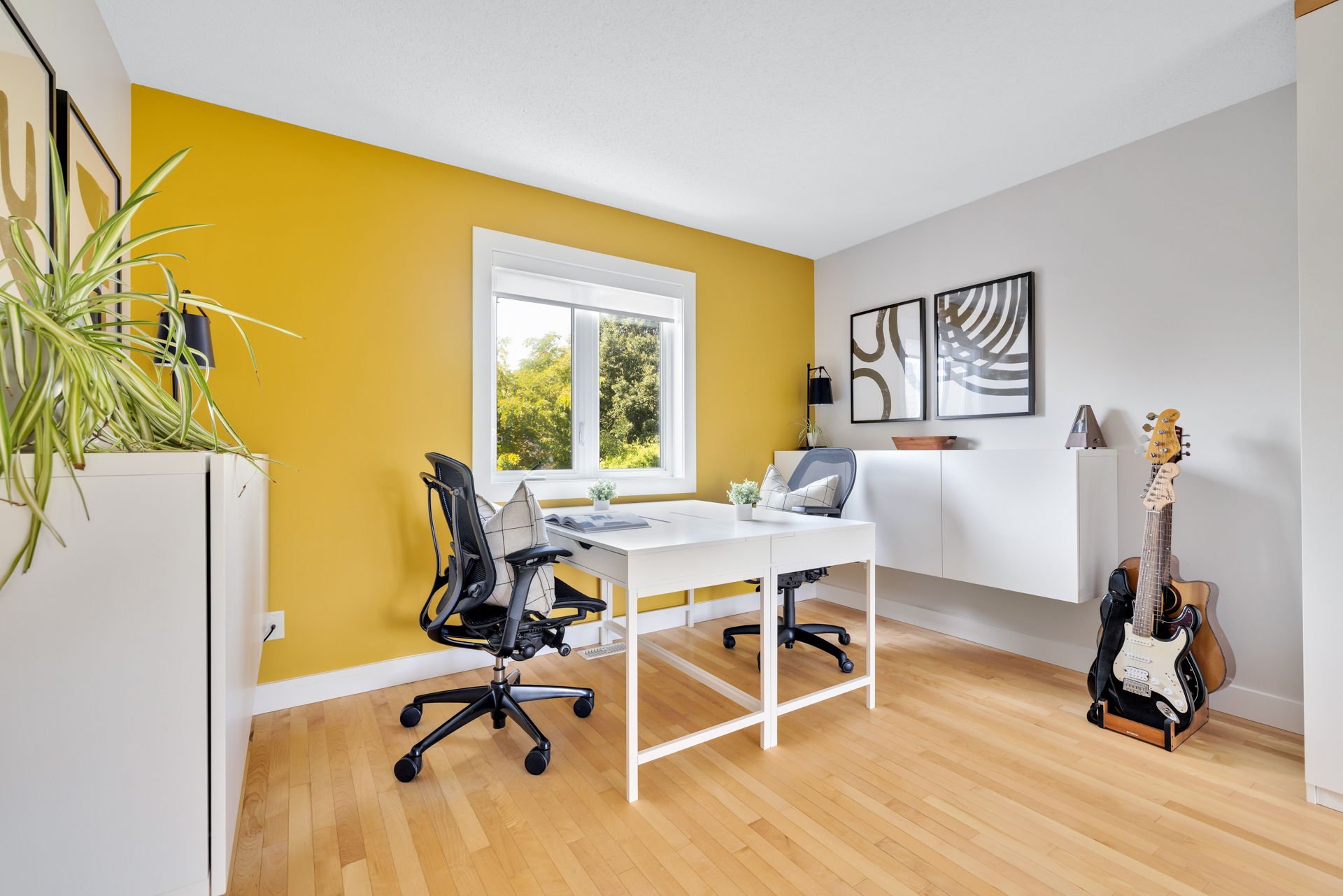 Photo - Office