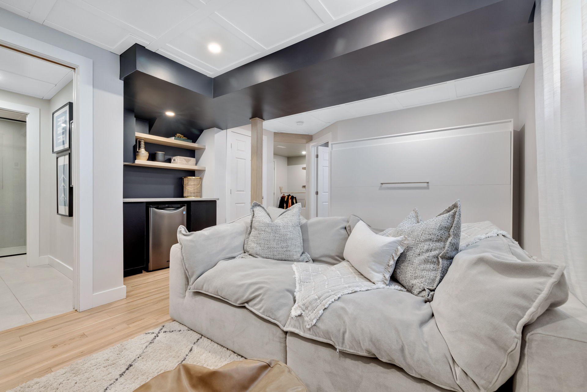 Photo - Family room