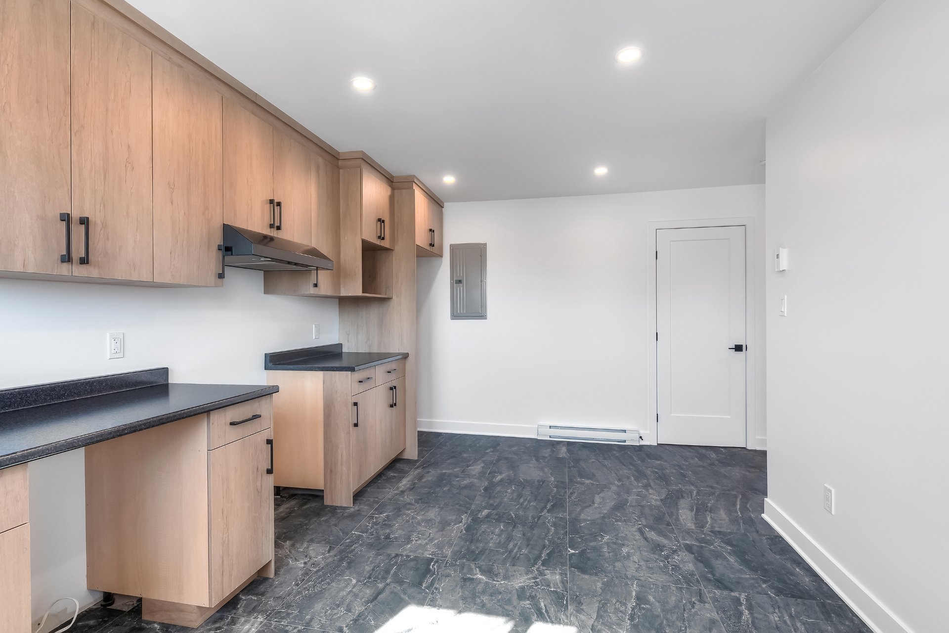 Photo - Kitchen