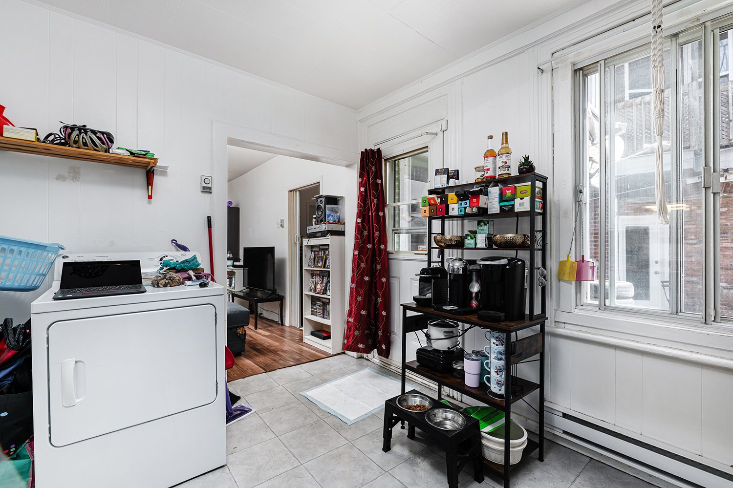 Photo - Kitchen