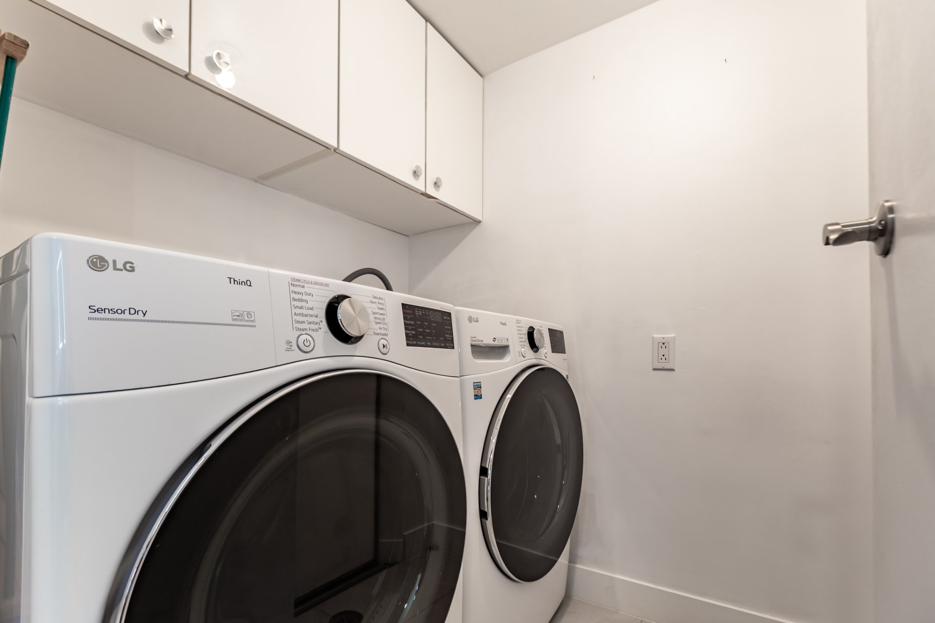 Photo - Laundry room