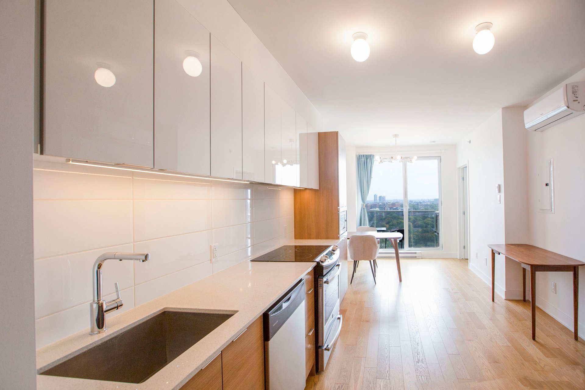 Photo - Kitchen