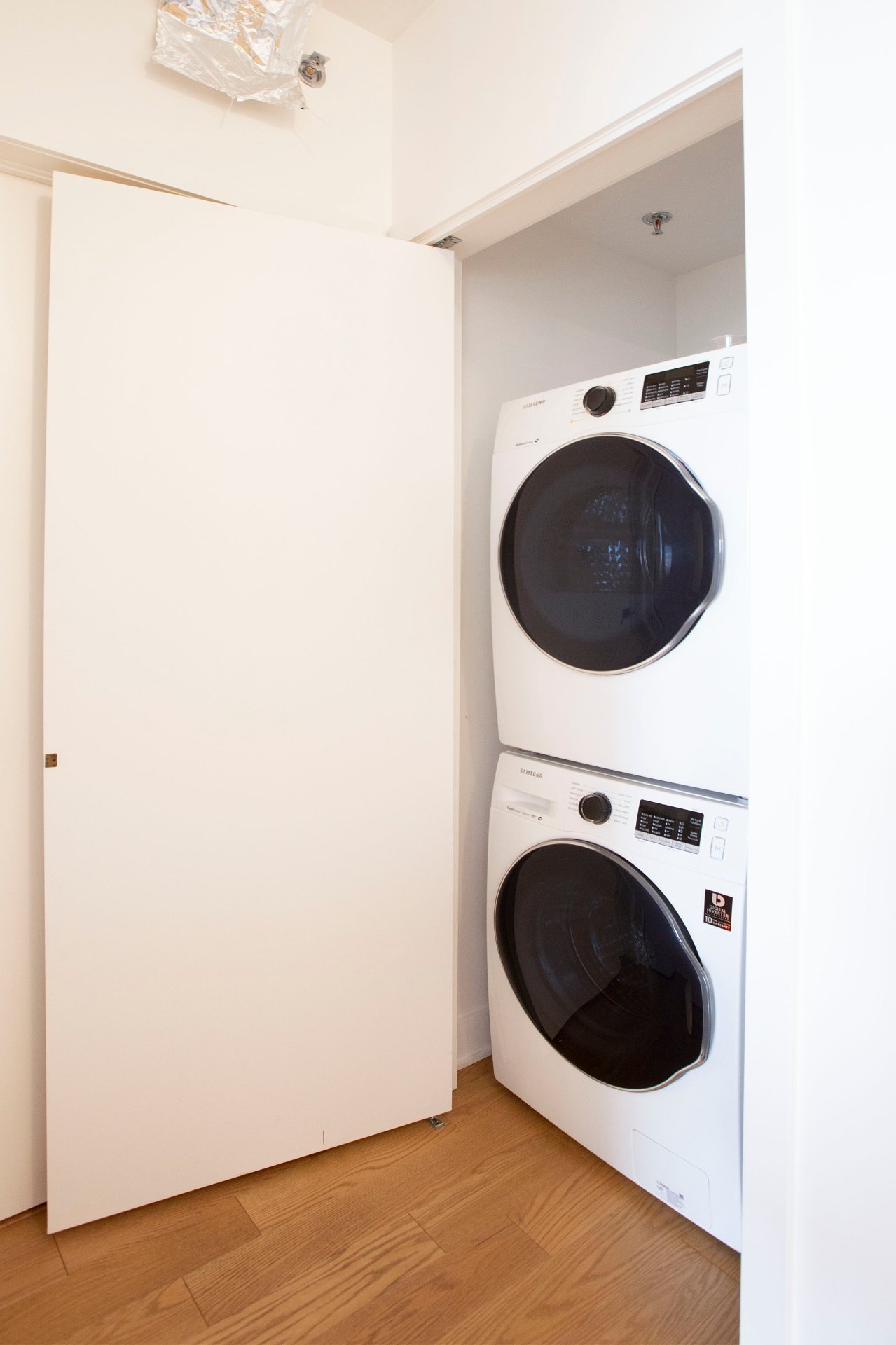 Photo - Laundry room