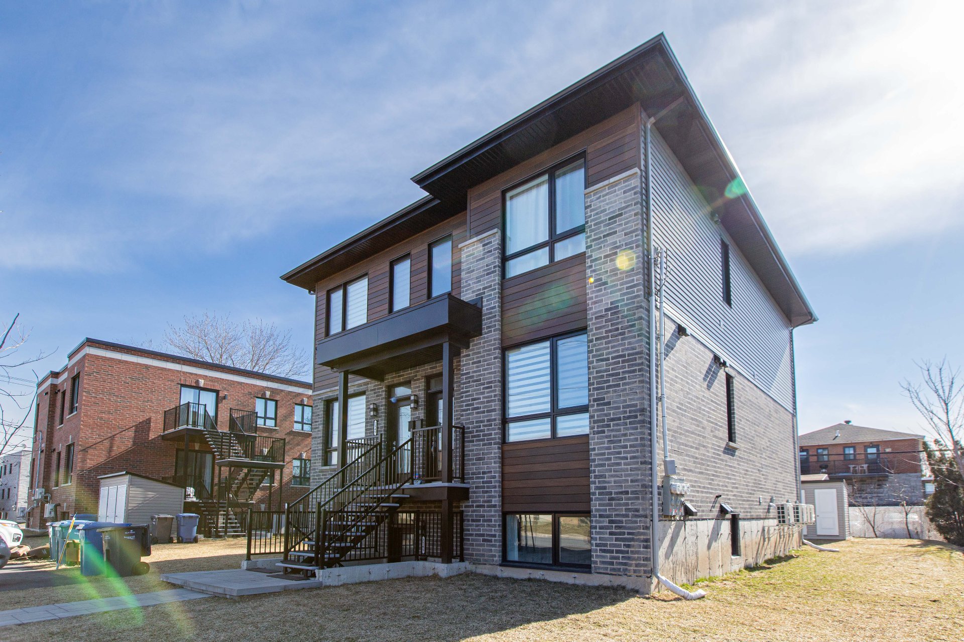 Photo - Exterior