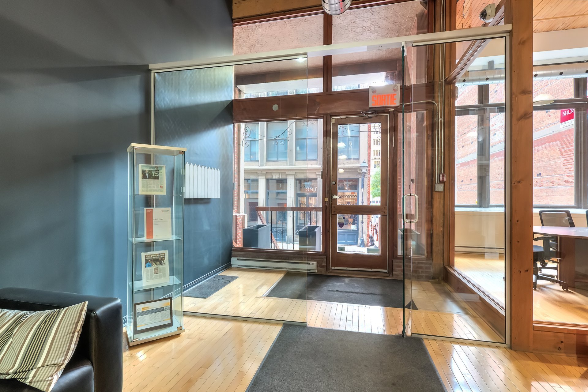 Photo - Reception Area