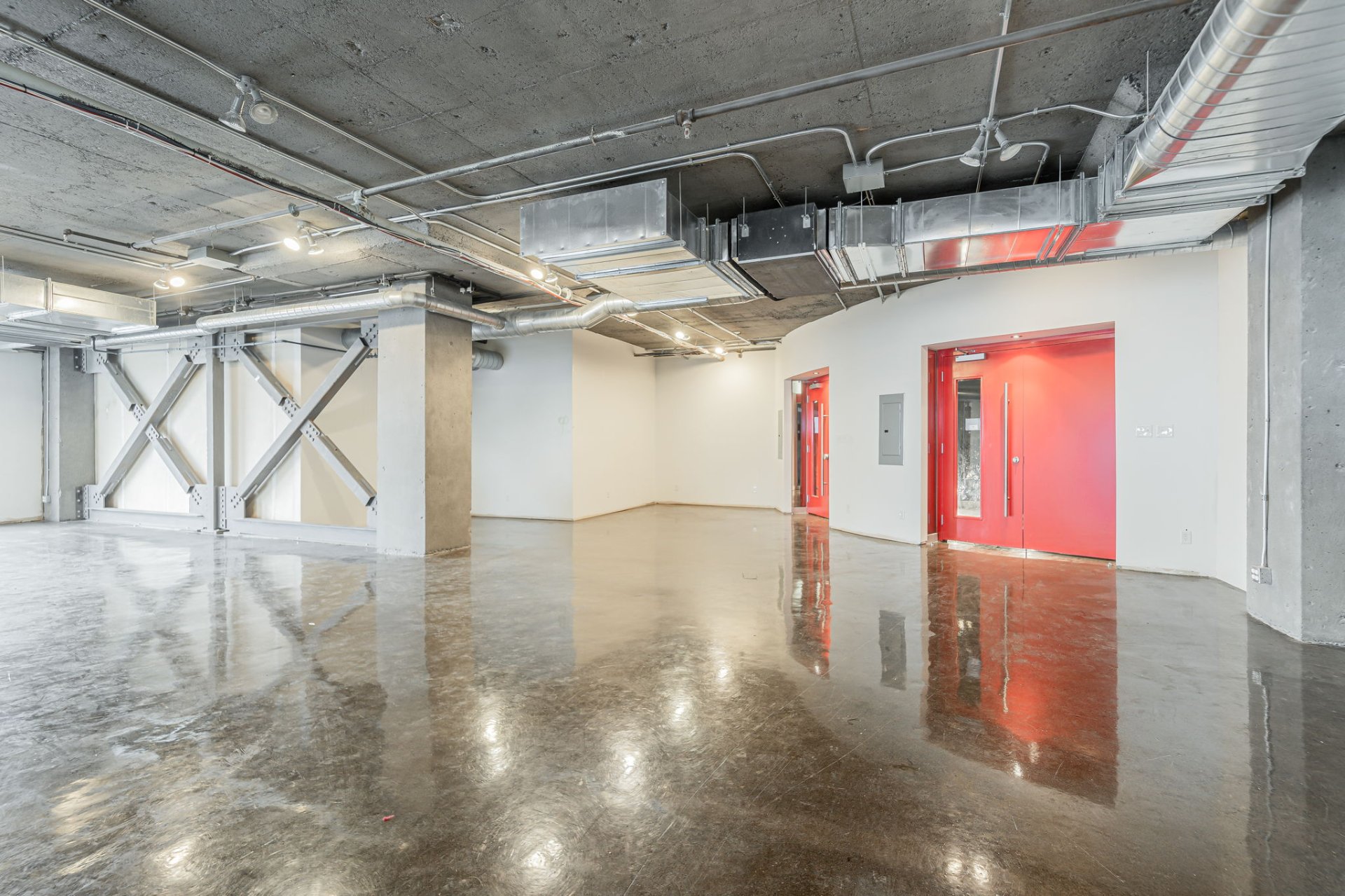 Photo - Interior