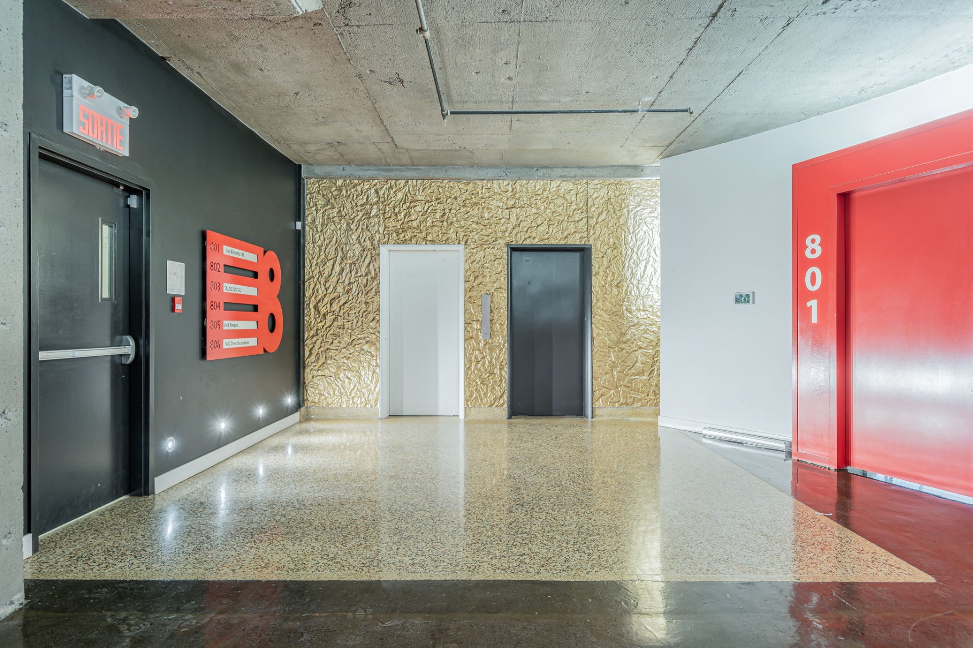 Photo - Elevator
