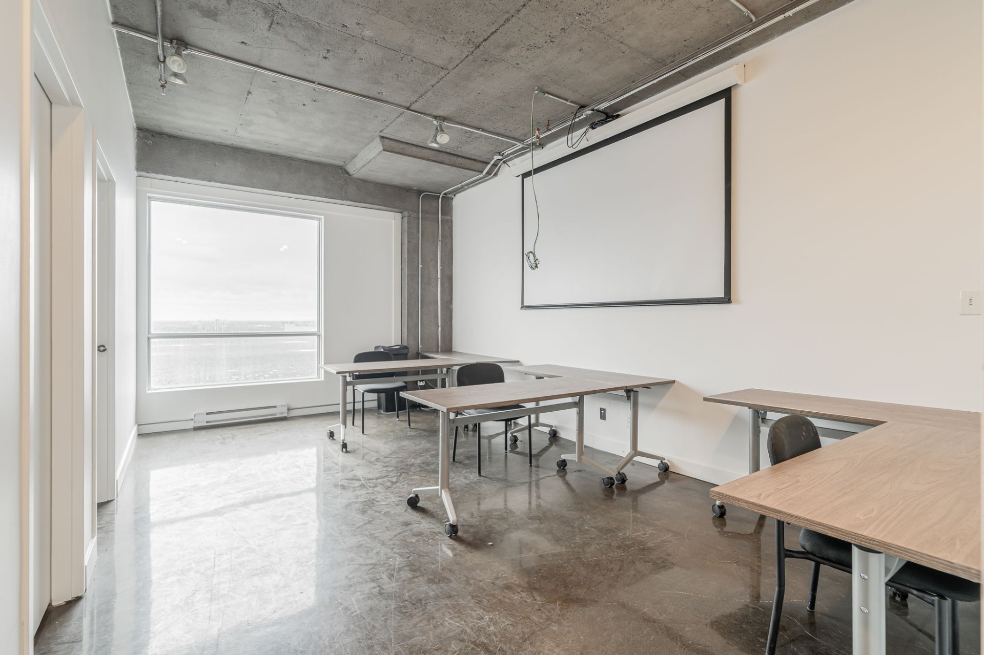 Photo - Interior