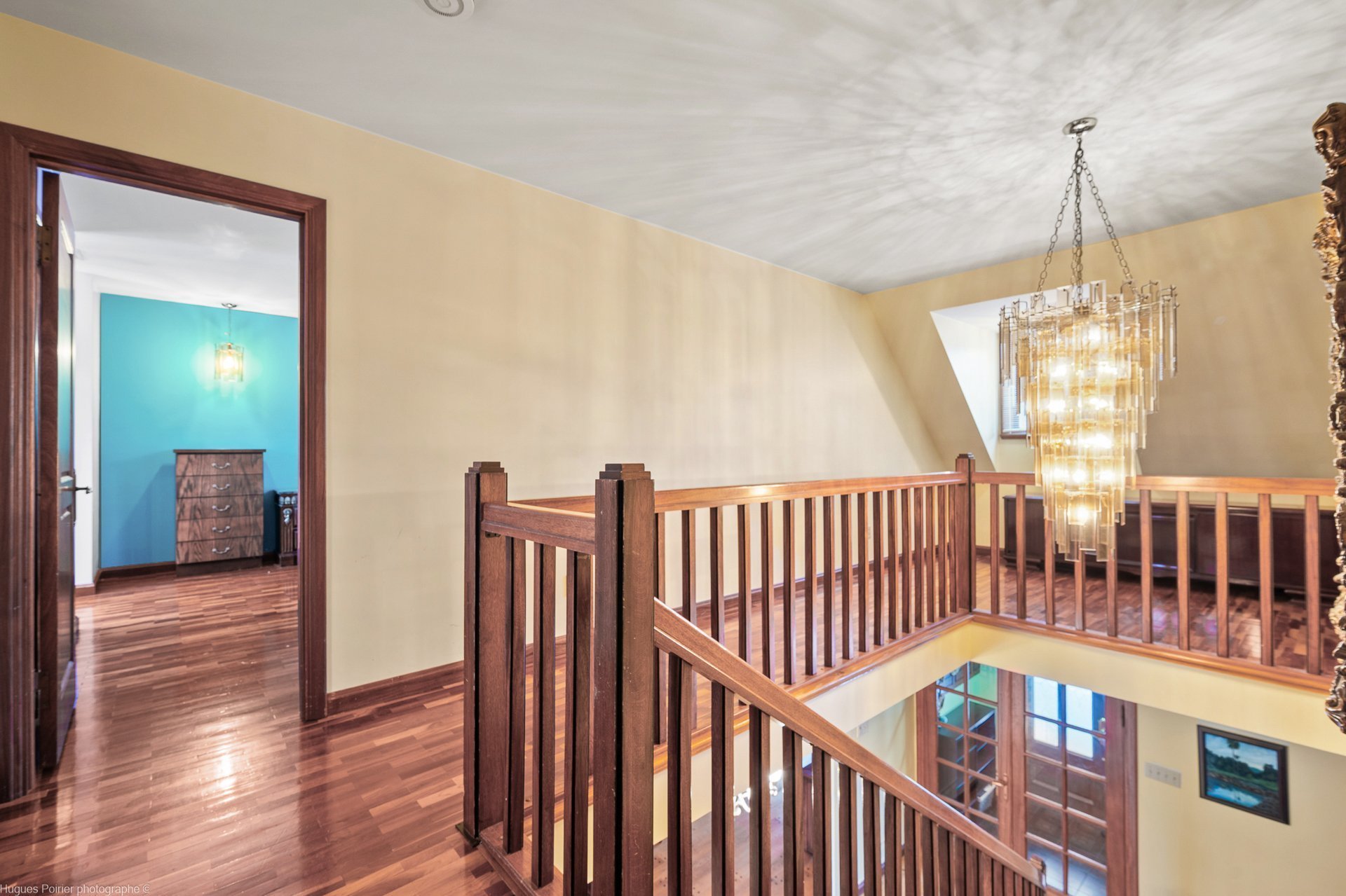 Photo - Mezzanine