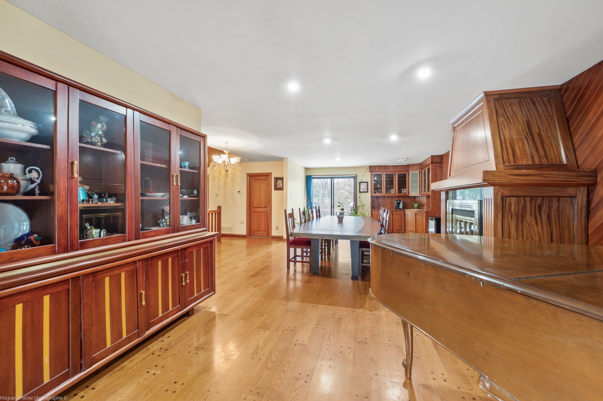 Photo - Dining room