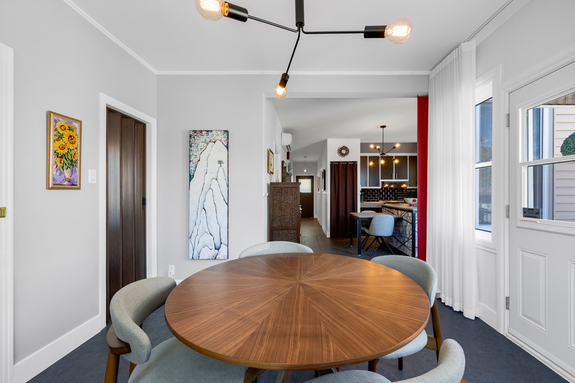 Photo - Salle à manger
