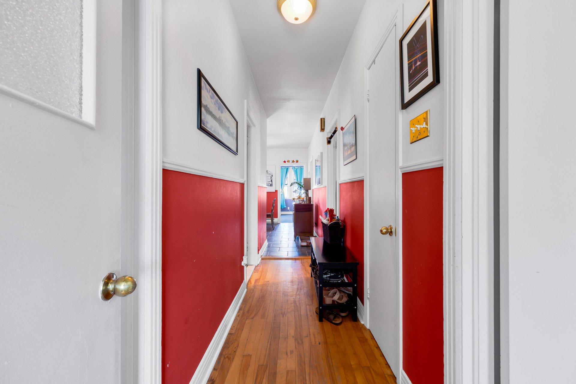 Photo - PASAGEWAY
