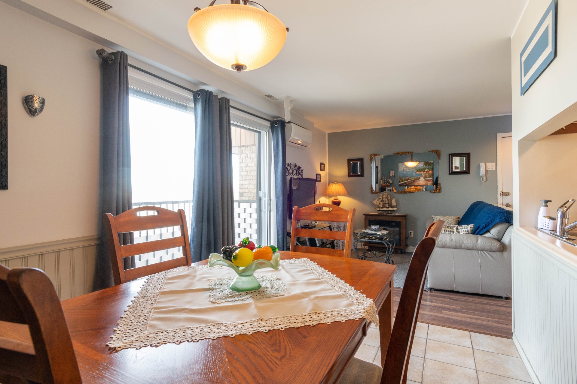 Photo - Salle à manger