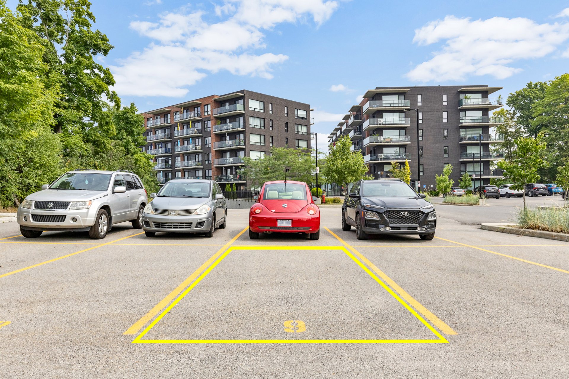 Photo - Stationnement