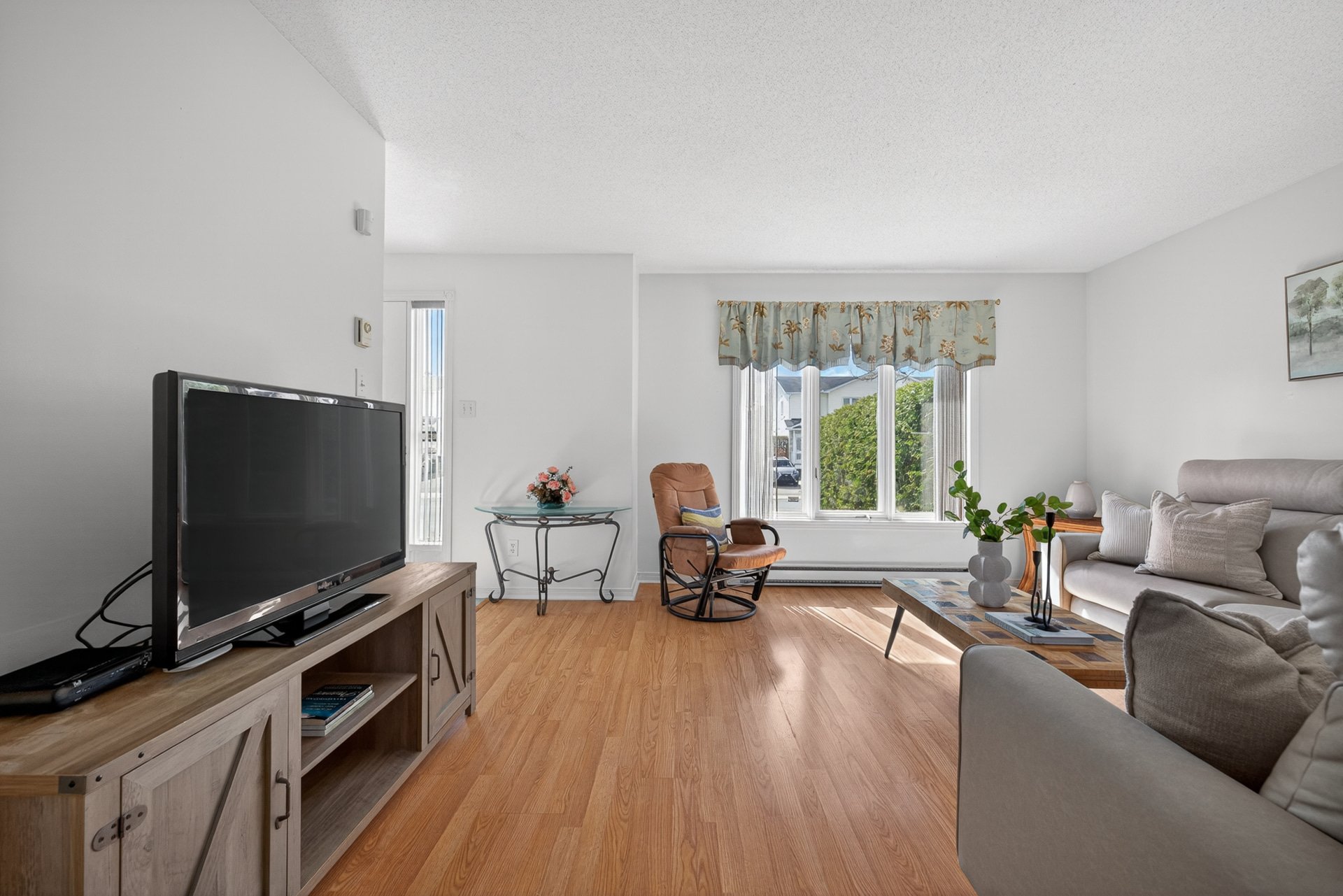 Photo - Living room