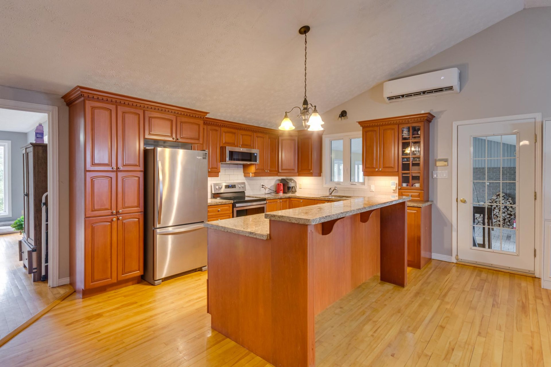 Photo - Kitchen