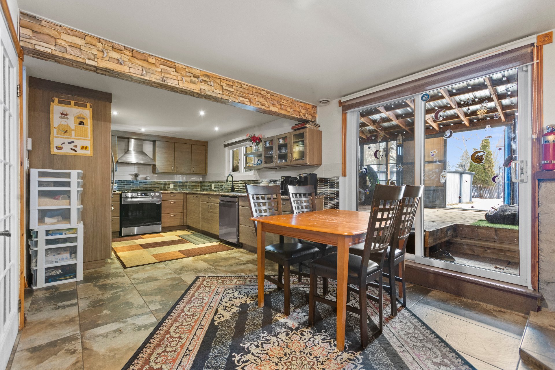 Photo - Dining room