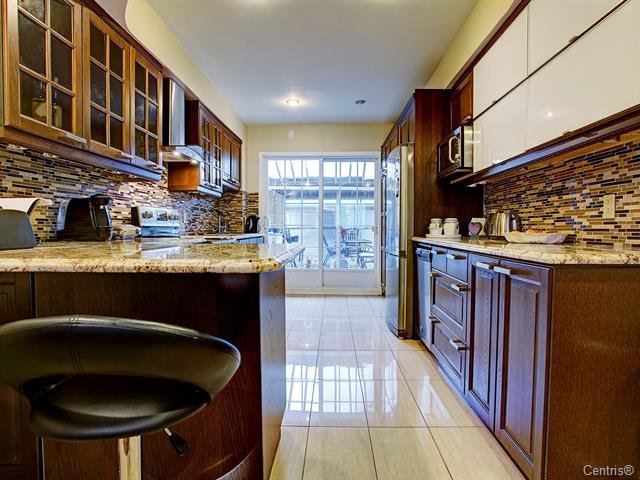 Photo - Kitchen