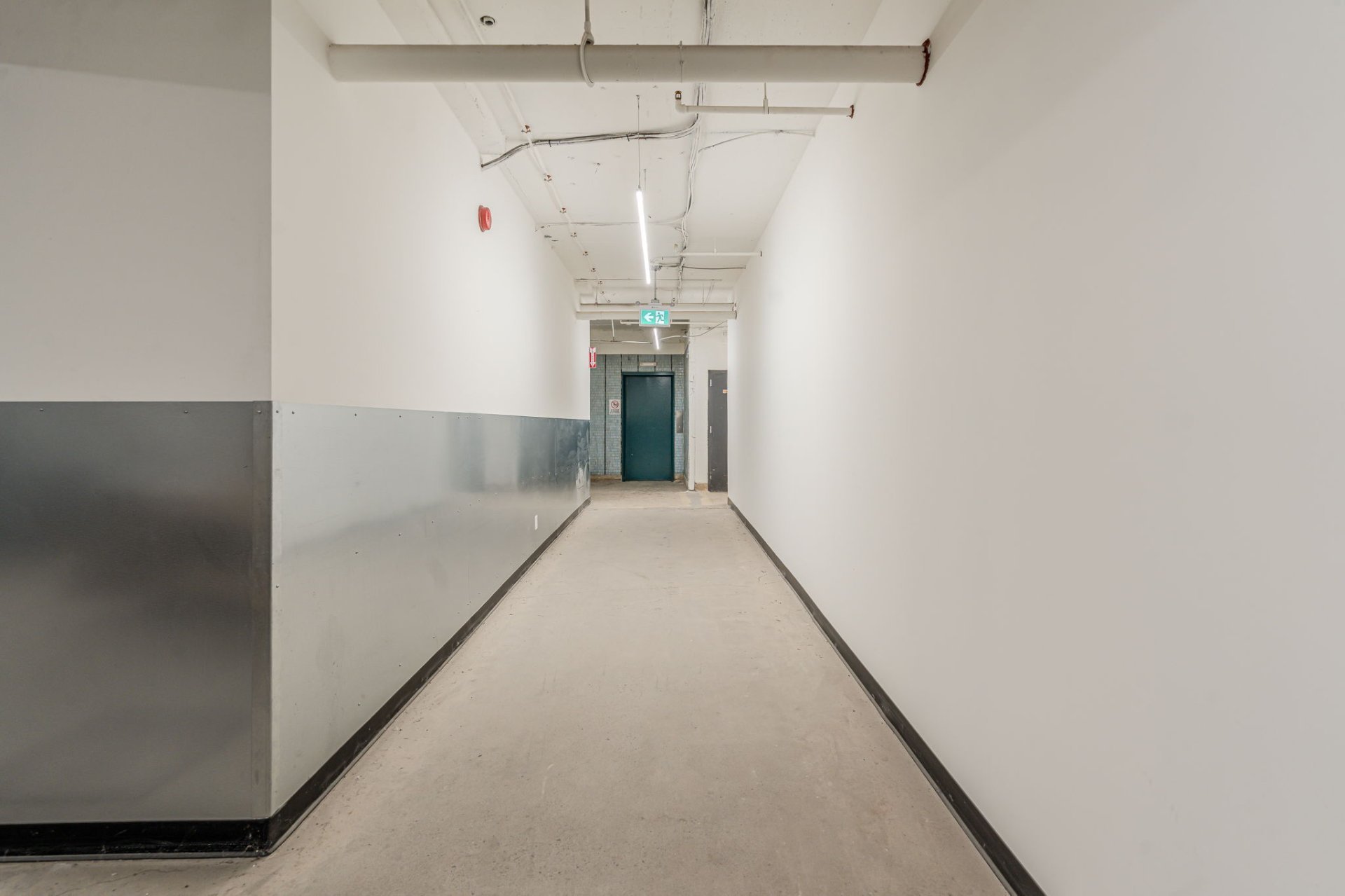 Photo - Hallway