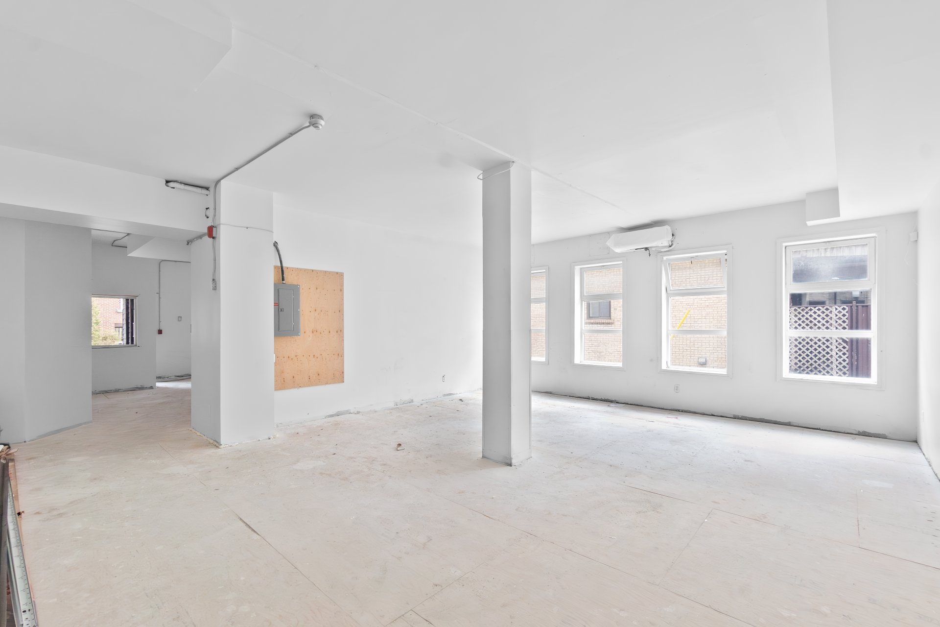 Photo - Interior