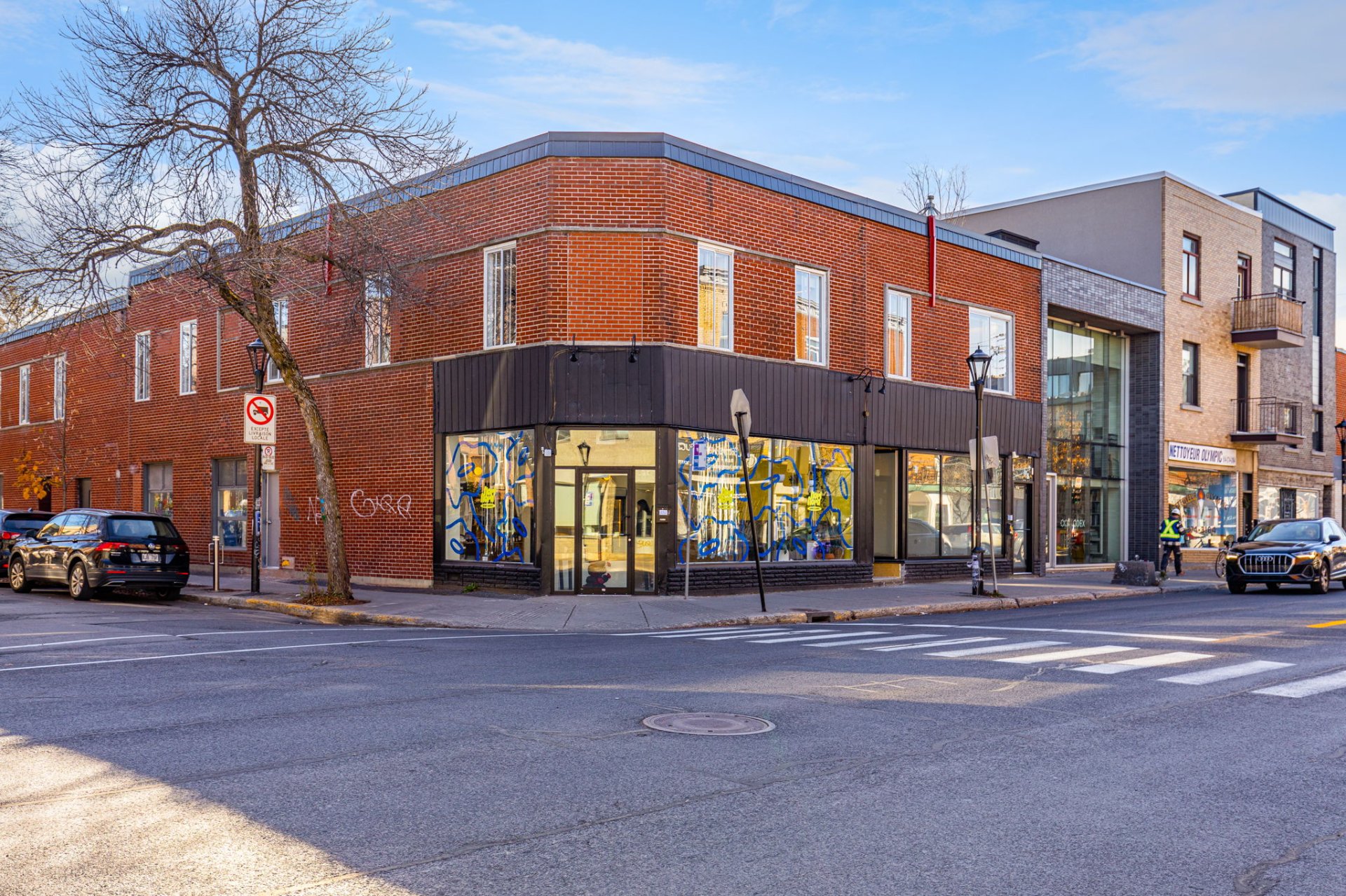 Photo - Frontage